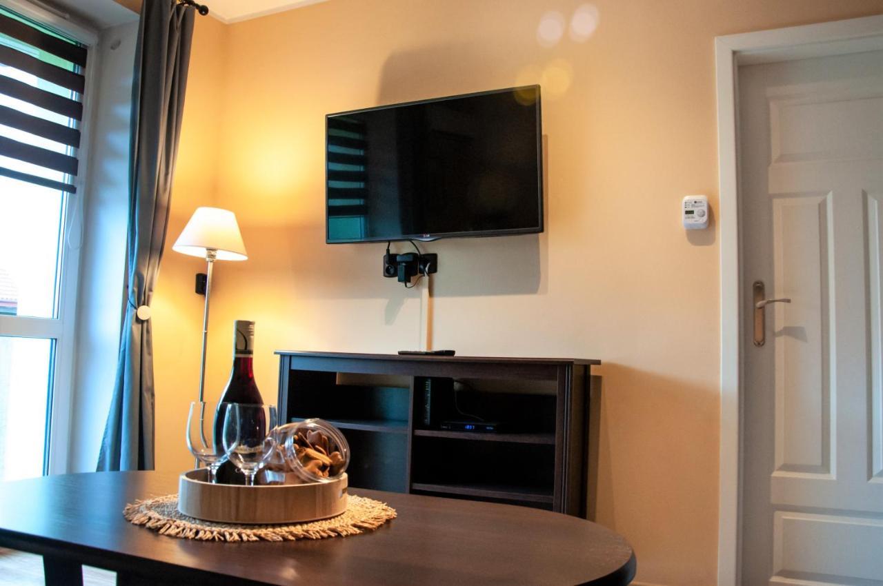 Apartament "Klimatycznie" - Przytulny, 4-Osobowy, Jelenia Gora, Cieplice Εξωτερικό φωτογραφία